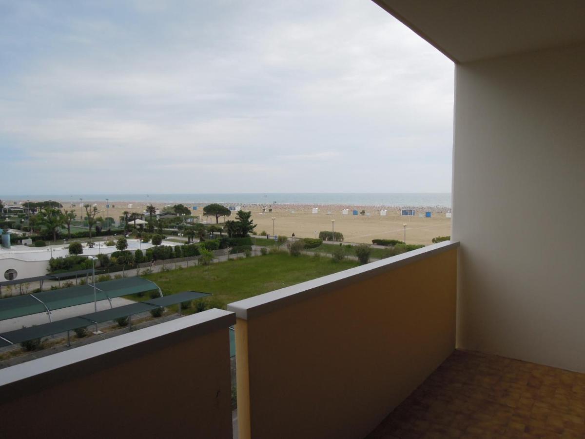 Residence Itaca Bibione Exterior photo