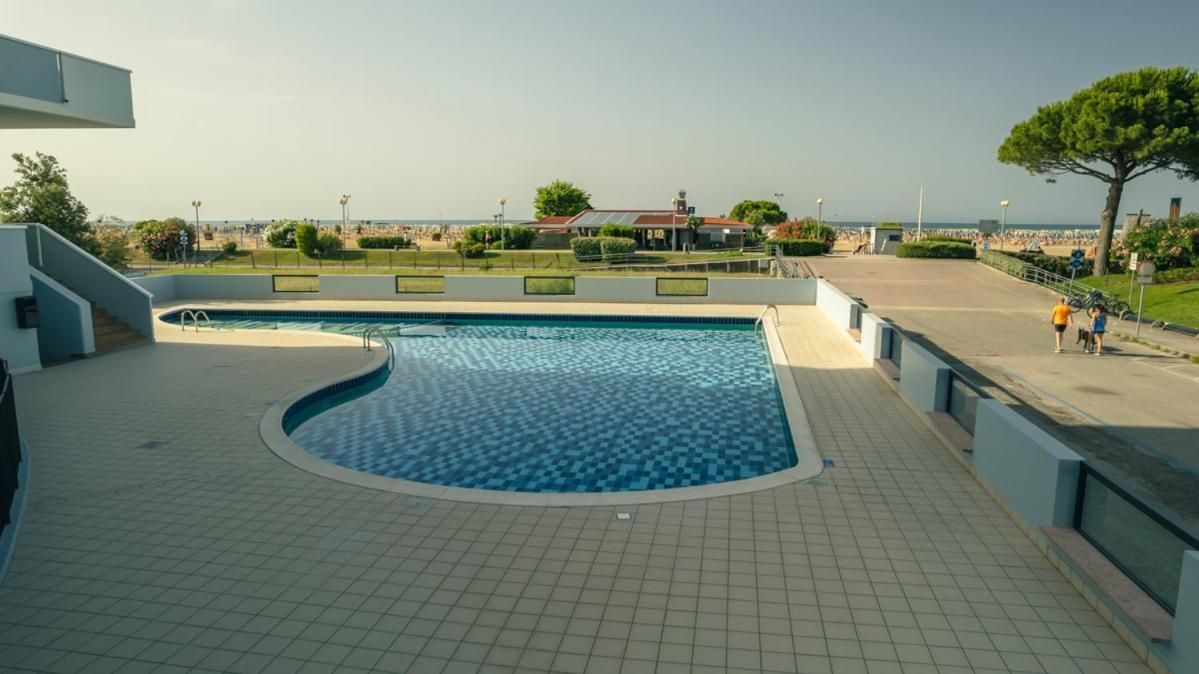 Residence Itaca Bibione Exterior photo