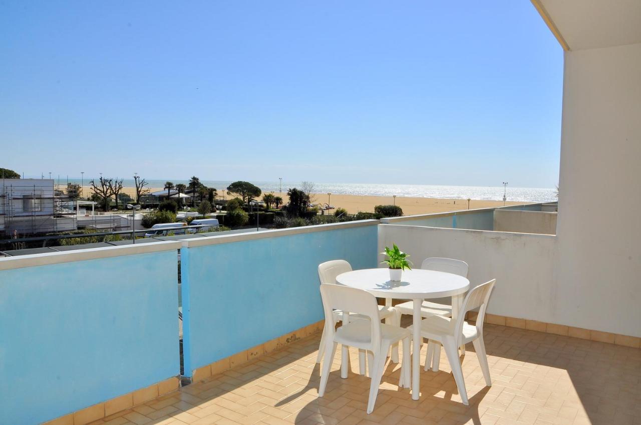 Residence Itaca Bibione Exterior photo